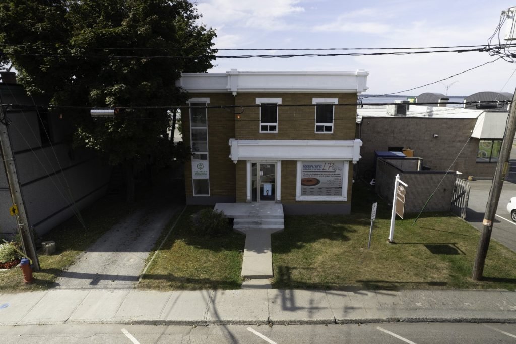 190 Rue St-Germain O.